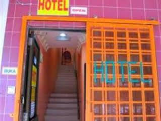 New Wave Hotel Sdn Bhd - Melawati H2 Taman Melawati Exterior photo